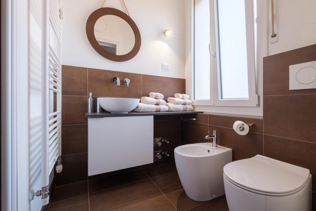 Fabula Rooms 3 Suites With Private Bathroom Болонья Экстерьер фото