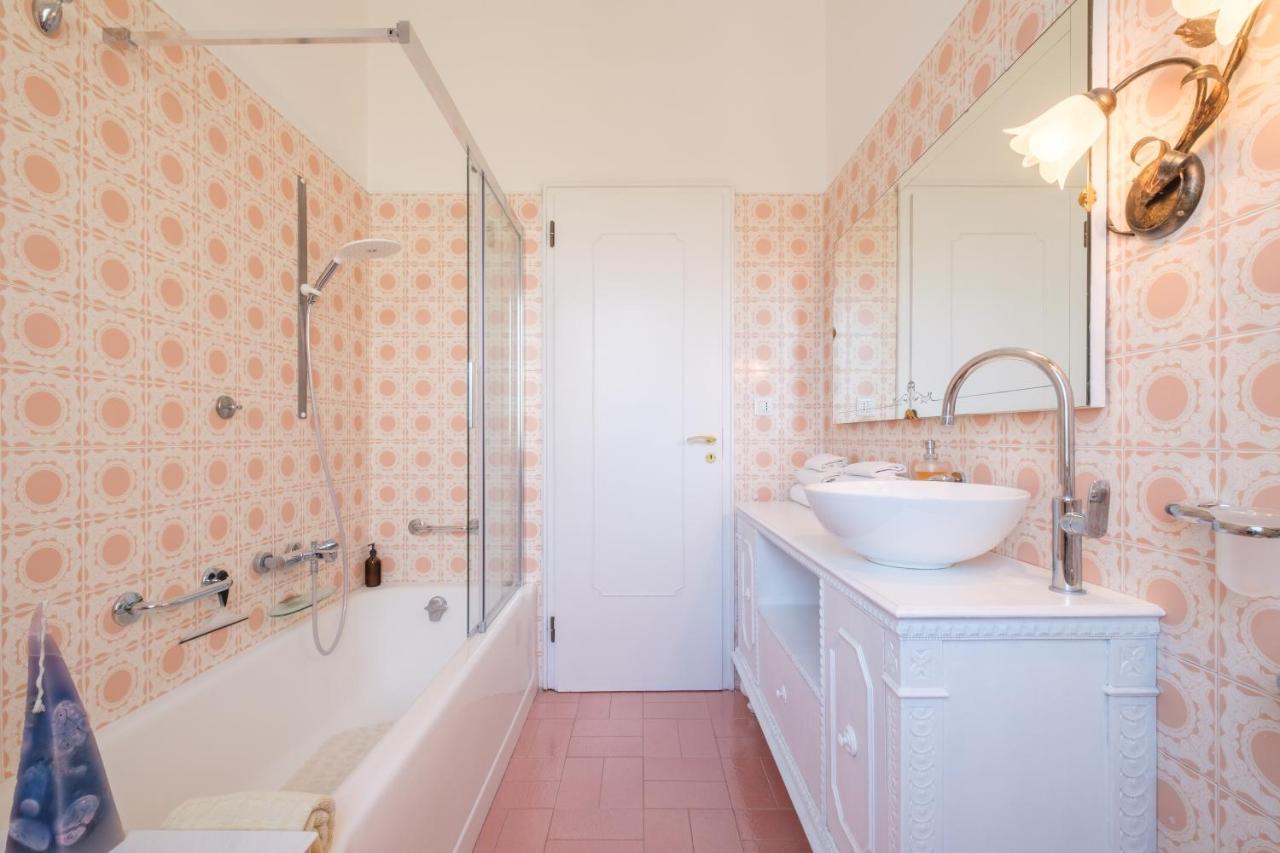 Fabula Rooms 3 Suites With Private Bathroom Болонья Экстерьер фото